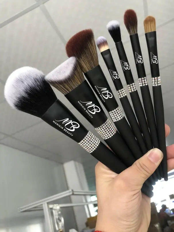 Manikin 7 Pieces Makeup Black Brushes - My Store